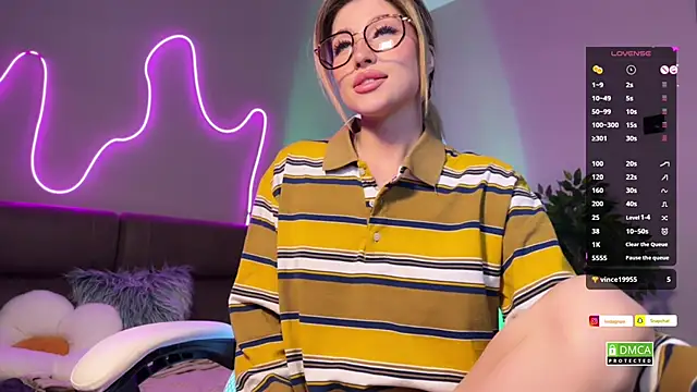 ellie miu online show from December 2024 09:06:01 PM