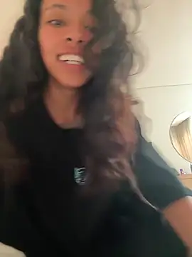 Miss freydis online show from January 2025 09:47:02 PM