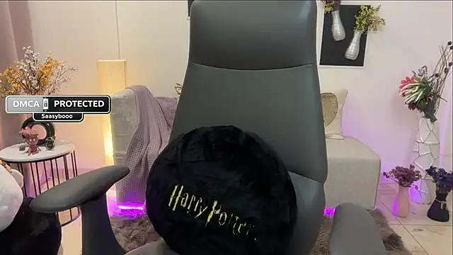 Unique-Beauty online show from April 2026 07:58:02 PM