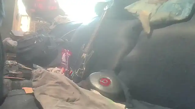 Snapshot of robeaulieu02 chatting on October 2025 09:01:01 PM robeaulieu02 online show from October 2025 09:01:01 PM