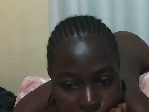 Snapshot of ara_bella chatting on January 2026 11:18:02 PM ara bella online show from January 2026 11:18:02 PM