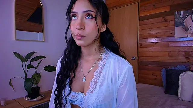 Snapshot of amber_curly chatting on May 2026 08:17:01 PM amber curly online show from May 2026 08:17:01 PM