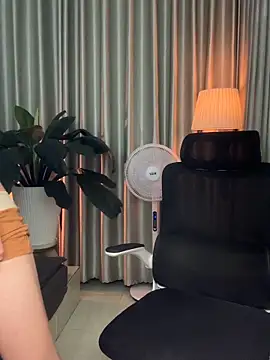 Snapshot of MinhTuanLive chatting on February 2026 07:51:01 AM MinhTuanLive online show from February 2026 07:51:01 AM