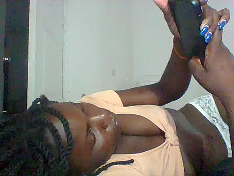 Snapshot of Fine_baby0001 chatting on June 2026 03:37:02 AM Fine baby0001 online show from June 2026 03:37:02 AM
