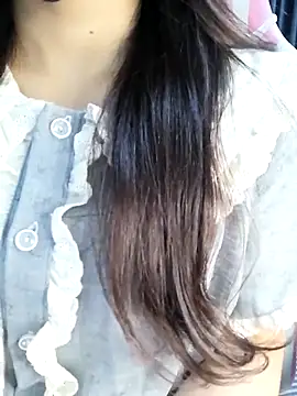 Snapshot of _Linez_ chatting on October 2025 04:00:01 PM  Linez  online show from October 2025 04:00:01 PM