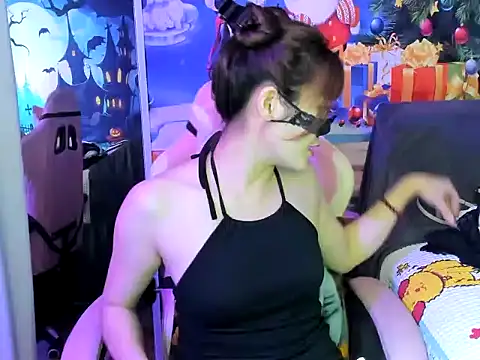 Snapshot of Sugar_lipsz chatting on January 2025 04:15:01 AM Sugar lipsz online show from January 2025 04:15:01 AM