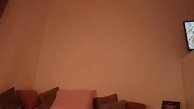 kris69kiss online show from February 2025 08:24:01 PM