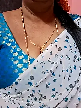 ananya956 online show from January 2026 04:00:02 PM