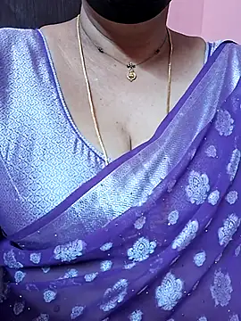 ananya956 online show from February 2026 02:21:02 PM