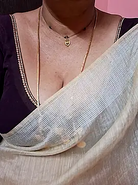 ananya956 online show from February 2026 01:56:02 AM