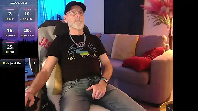 Snapshot of Towndude123 chatting on March 2025 03:04:01 AM Towndude123 online show from March 2025 03:04:01 AM