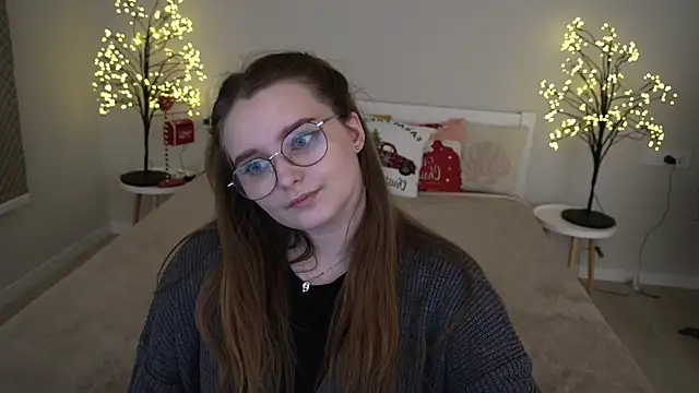 MagicPeachh  online show from January 2025 05:59:02 PM