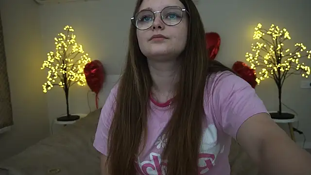 MagicPeachh  online show from February 2025 09:58:02 AM