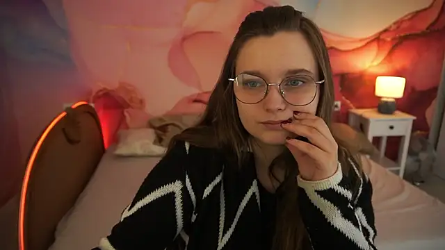 MagicPeachh  online show from October 2025 05:59:01 AM