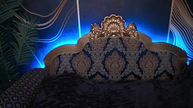 MagicPeachh  online show from November 2025 06:56:02 AM