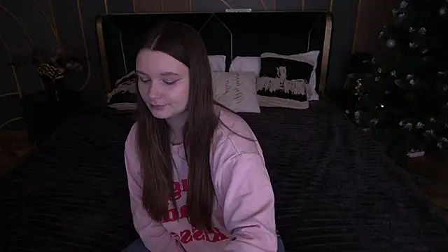 MagicPeachh  online show from January 2026 07:13:01 AM