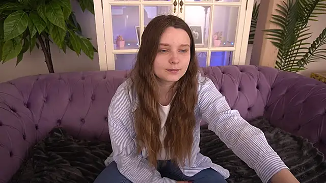 Snapshot of MagicPeachh_ chatting on May 2026 06:00:02 AM MagicPeachh online show from May 2026 06:00:02 AM