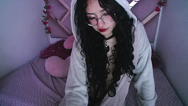 CherieCurl online show from April 2026 02:34:01 AM