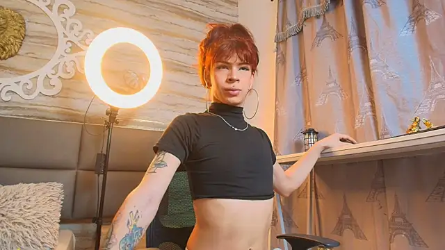 Snapshot of Bella_salvatore chatting on September 2025 02:08:01 PM Bella salvatore online show from September 2025 02:08:01 PM