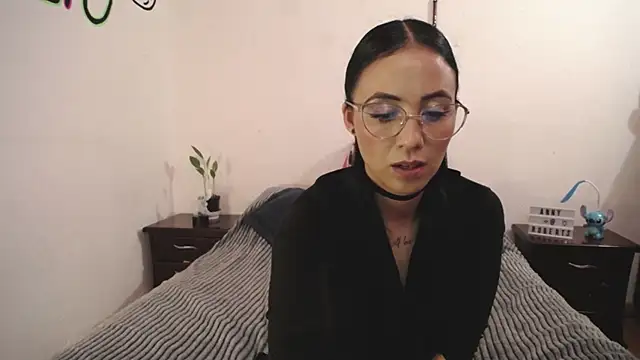 anny roberts online show from February 2025 11:33:02 PM