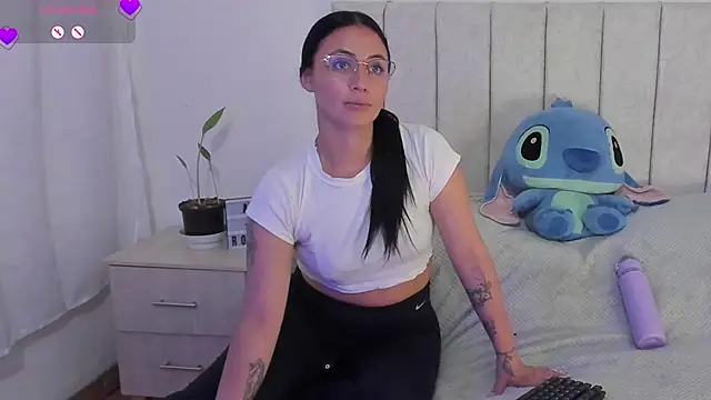 anny roberts online show from November 2025 10:44:02 PM