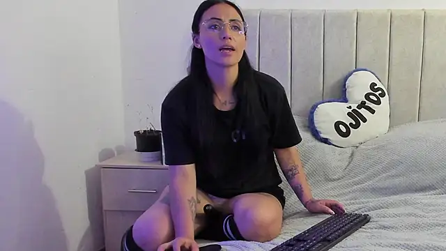 anny roberts online show from February 2026 10:58:01 PM