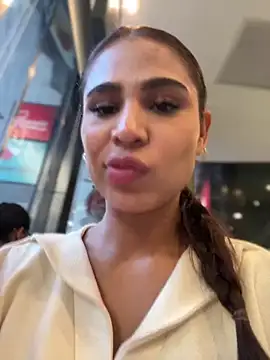 HaileyBaldwin online show from March 2025 10:41:01 AM