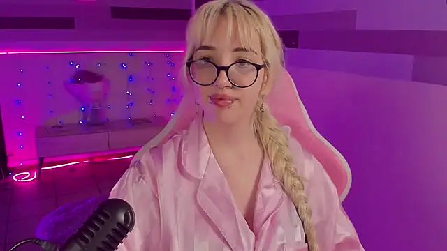 AmayaSakura online show from December 2024 10:02:02 PM