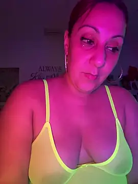 DeeLight124 online show from March 2026 04:57:02 AM