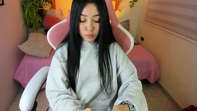 Starliee   online show from October 2025 12:41:02 AM