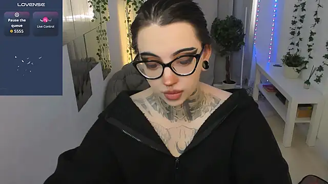 Snapshot of Dixi_Pixi_ chatting on July 2026 05:38:02 AM Dixi Pixi online show from July 2026 05:38:02 AM