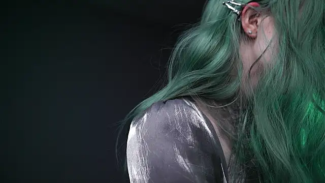 ginger hugs online show from March 2026 10:05:01 PM