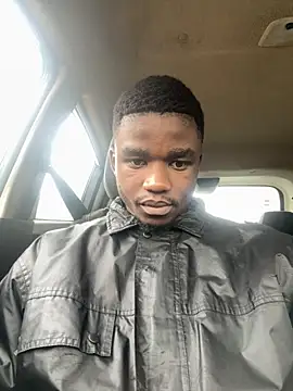 HottSledge online show from November 2025 05:12:03 AM