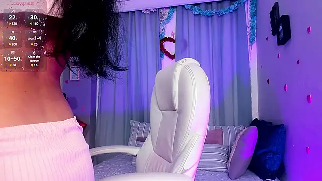 Chloe fischer  online show from February 2025 02:44:01 PM