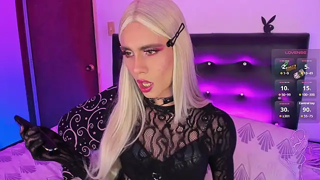 AngelsJones21 online show from November 2025 05:24:01 PM