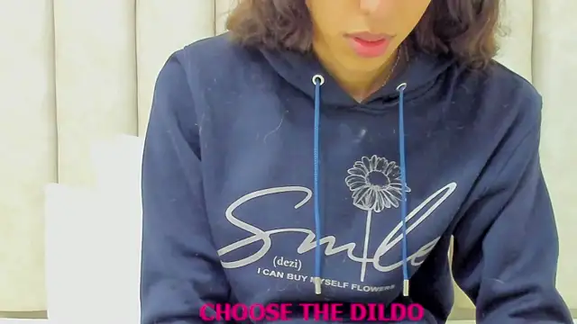 FreyaMoller online show from November 2025 06:21:01 PM