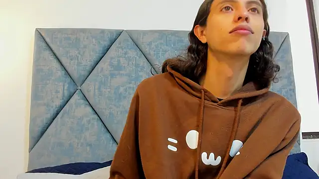 FreyaMoller online show from January 2026 01:59:02 PM