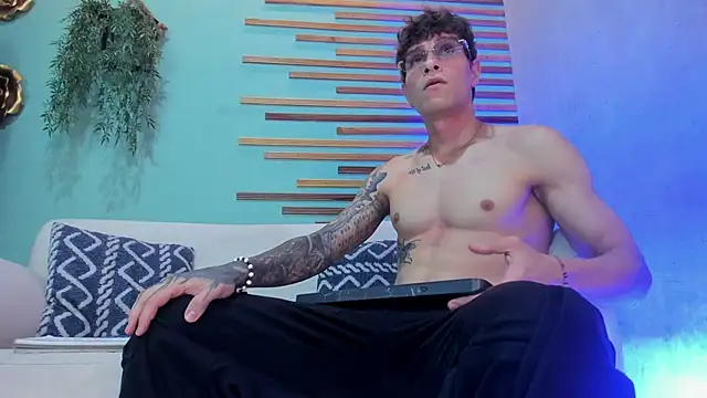 french sexx online show from November 2025 07:25:02 PM