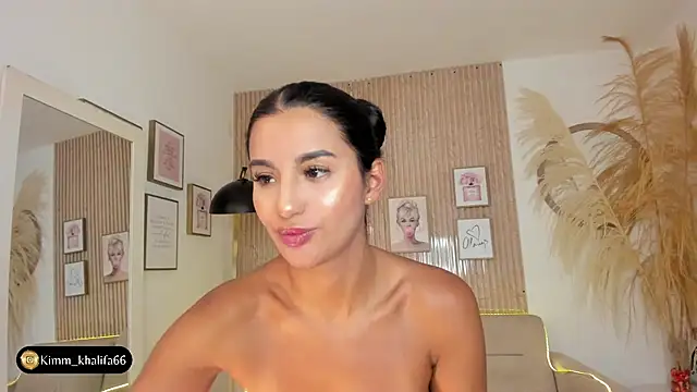 Kimm khalifa online show from February 2025 08:08:02 PM