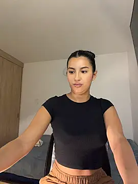 Snapshot of Kimm_khalifa chatting on June 2026 12:02:02 AM Kimm khalifa online show from June 2026 12:02:02 AM
