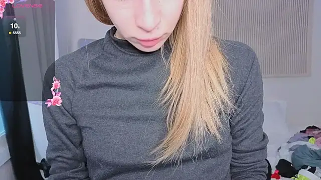 Elis Fox online show from February 2026 07:05:02 AM