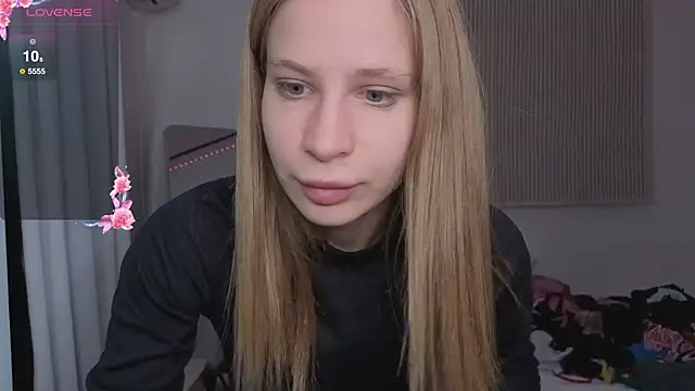 Elis Fox online show from February 2026 07:04:02 AM