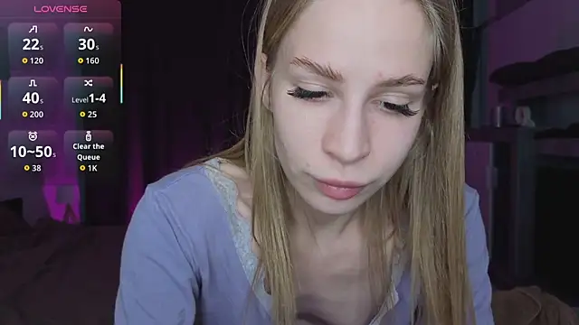 Elis Fox online show from April 2026 11:03:02 AM