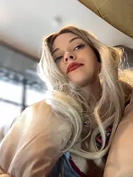 Times  Square online show from December 2024 11:18:01 AM