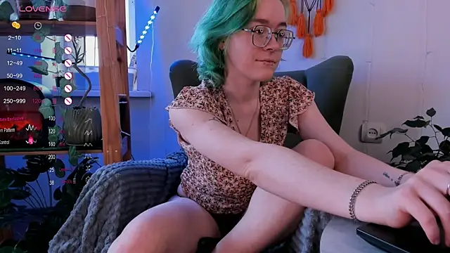 alisahug online show from March 2025 06:58:02 AM