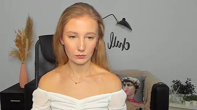 Snapshot of LolaWilsons chatting on January 2025 10:00:02 AM LolaWilsons online show from January 2025 10:00:02 AM