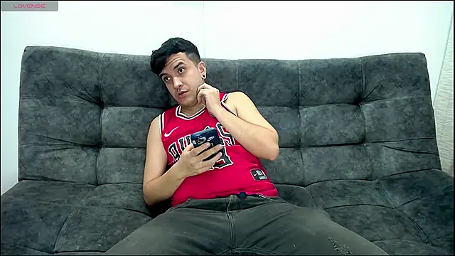 SlimLoves online show from November 2025 11:26:01 PM