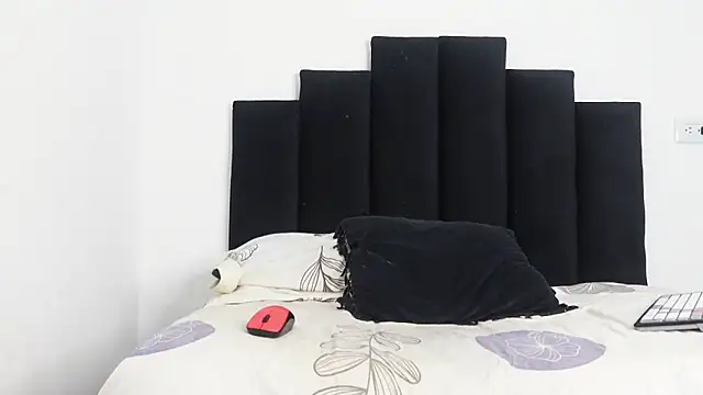 MarcoAlexLatino online show from February 2025 02:19:01 AM