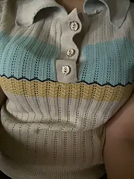 Tuongvy05 online show from November 2025 04:39:02 PM