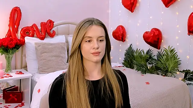 RozzitaBedberry online show from February 2025 07:24:02 PM